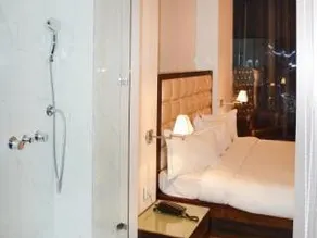 Fabhotel Prudent - Image 4