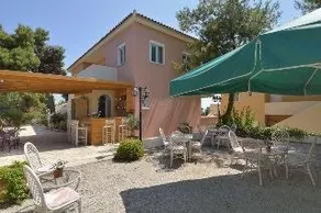 Epavlis Apartments - Image 2