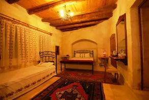 Spelunca Cave Hotel - Image 5
