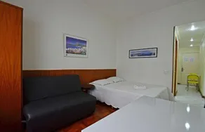 Copacabana Beach Apartments 48 - Image 2