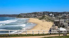 2 Bed Bar Beach Apartment - stroll to beach & cafes, supermarket apartment number 6 - Image 4