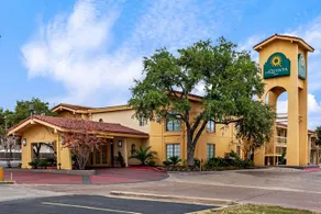 La Quinta Inn by Wyndham College Station - Image 4