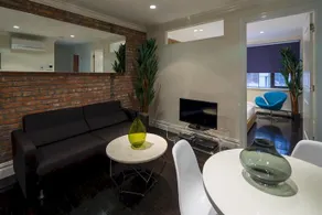 Midtown West Apartment - Image 3