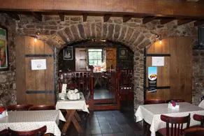 The Rising Sun Guesthouse Bar & Restaurant - Image 3