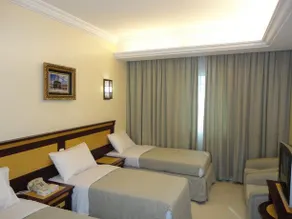 Al Fajr Al Badea 1 Hotel - Image 4
