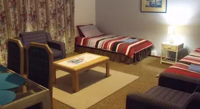 Jamaed Court Self-Catering Apartments - Image 4