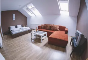Central Apartman Sopron - Image 4