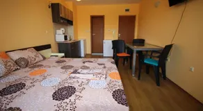 Chateau Del Mar Studio - Image 3