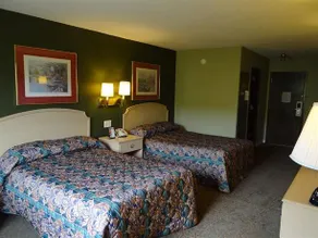 Magnuson Hotel and Suites Bellevue - Image 3