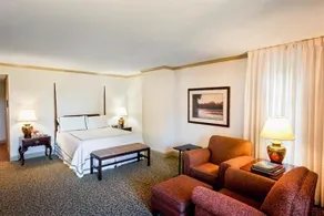 The Inn At Canal Square - Image 4