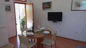 Apartment Neven Kastel Gomilica - Image 4