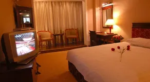 Bai Xiang Hotel - Image 5