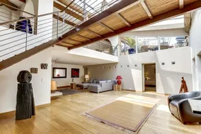 Very big loft on Vieux-Port - Image 3