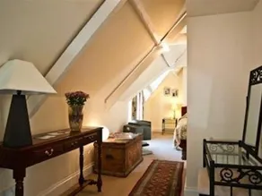 The Victorian House - Image 2