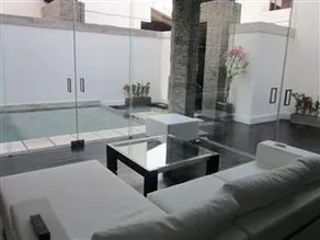 Sky Villa Seminyak - Image 2