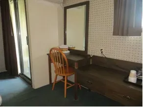 Harrison Village Motel - Image 4