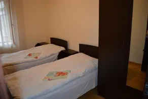 Mziuri Guest House - Image 4
