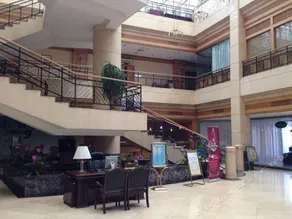 Air Plaza - Image 2
