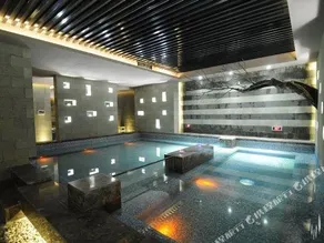 The Arctic Ocean Hotel - Image 2