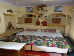 Residency Center Point Guest House - Image 4