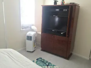 Beverly Hills Guest House - Image 5