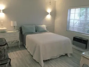 Lincoln Suites - Image 2