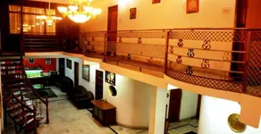Alpine Inn Home Stay - Image 2