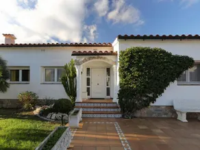 Apart-Rent Villa Norfeu 36 - Image 2