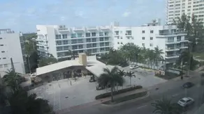 MiamiBeachFront + Pool + Parking 4 - Image 2