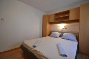 Irena Apartments Povljana - Image 3