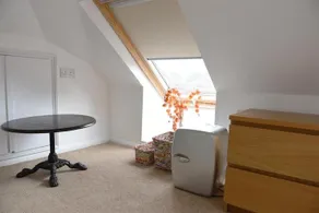 Jaffas Loft Room - Image 5