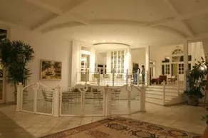 Pitangueiras Hotel - Image 5