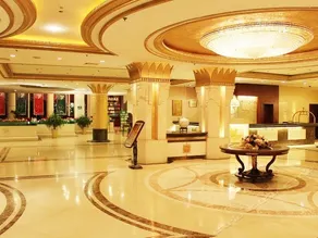 Crowngarden Hotel - Image 4