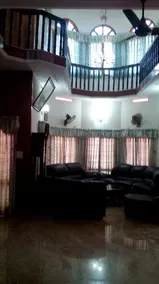 Large villa in kottayam town with 6 bedrooms - Image 4