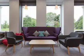 Green Park House Accommodation - Image 4