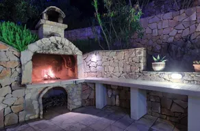 Lotus Villa Milna - Image 2