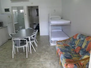Poona Palms Caravan Park - Image 4