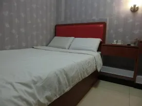 Goldcity Hotel - Image 4