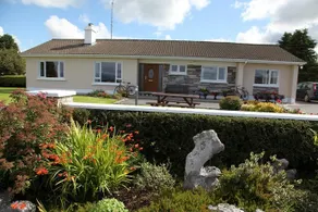 Hill View Farm - Image 2