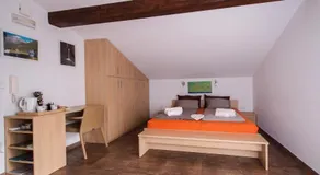 Apartment and Rooms HISA SONCA - Image 4