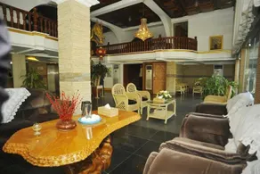 Silver Swan Hotel - Image 4