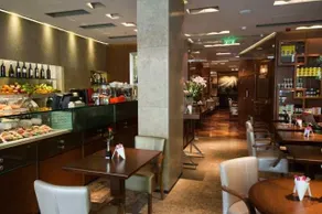 Green Tree Inn Qingdao Shengleyuan - Image 4