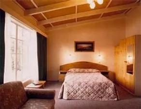 Chancellor Inn - Image 3