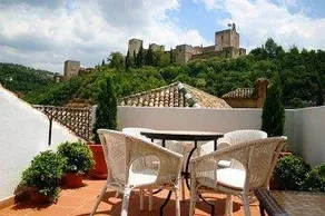 Apartamentos El Almez - Image 2