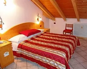 Jolly Dimaro Bed and Breakfast Rooms, Apartments - Image 2