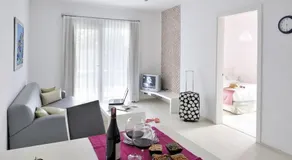 Satsuma Suites - Image 5