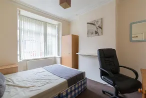Birmingham Guest House 09 - Image 3