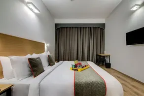 OYO Townhouse 045 Red Hills Hyderabad - Image 4