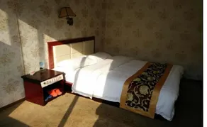 Huayu Business Hotel - Image 5