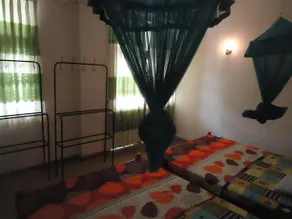 ORESTAR GUEST HOUSE - Image 2
